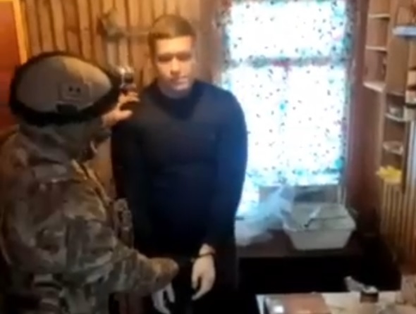 Появилось видео задержания ярославского депутата Александра Бортникова