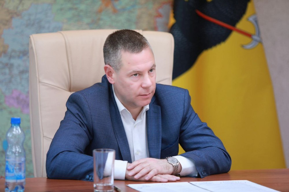 «По три недели никого нет»: ярославский губернатор ввел ежедневный контроль программы «Наши дворы»