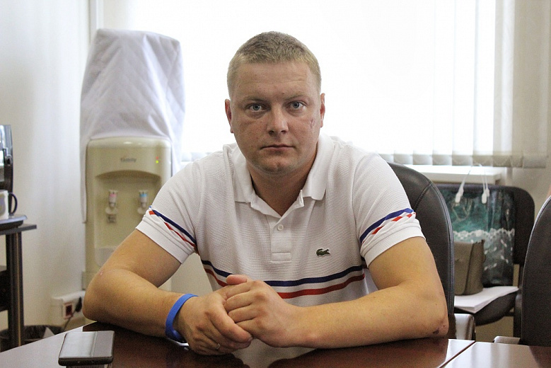 Раненый алабай и стрельба в воздух: на пьяного депутата муниципалитета Ярославля надели наручники