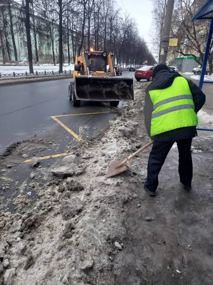 Дороги в Заволжском районе Ярославля будут убирать заключенные
