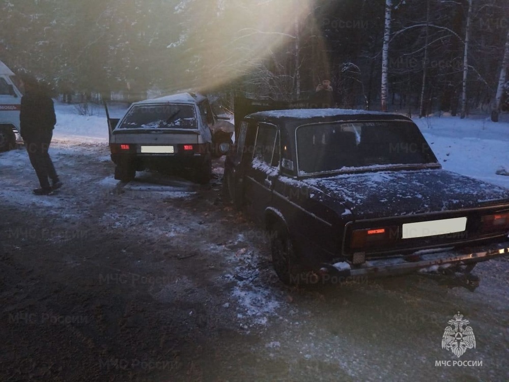 В Ярославской области в столкновении двух легковушек погиб молодой парень