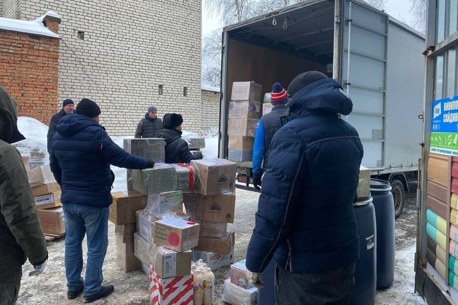 «Единая Россия» направляет новых волонтеров в Луганск, Донецк и Мариуполь