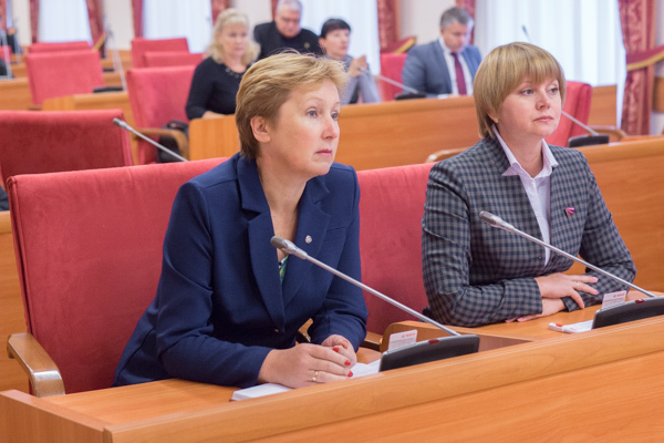 Прожиточный минимум для пожилых людей парламентарии Волгоградской облдумы хотят увеличить по максимуму