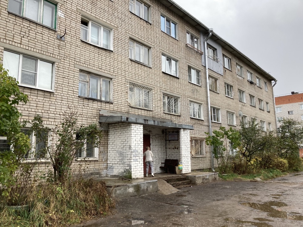 «Боже, что это?»: жилой дом в Ярославле из-за незавершенного капремонта стоит без отопления