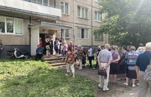 «Тихий ужас»: ярославцы по шесть часов стоят в очереди в «ЯрОблЕИРЦ» 