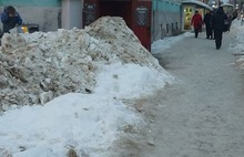 Власти Переславля не справились с вывозом снега