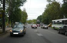 В Ярославской области под колесами автомобиля и автобуса оказались две пенсионерки