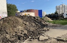 Дорогу к ярославской школе завалили старым асфальтом