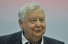 Олег Табаков в Ярославле дал пресс-конференцию. Фоторепортаж
