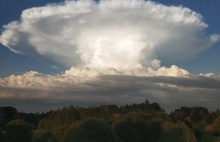 Над Ярославской областью зависли облака в виде летающих тарелок