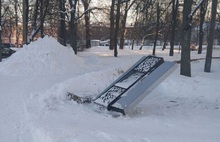 В ярославском парке «Юбилейный» рухнула стела