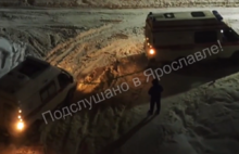 В нечищеных дворах Ярославля регулярно застревают машины «Скорой»