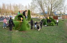 В Переславле ставят зеленые скульптуры