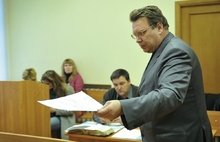 Суд арестовал заместителя мэра Ярославля Евгения Розанова  и бывшего начальника управления земельных ресурсов мэрии Бориса Буракова, подозреваемых в получении взятки. Фоторепортаж
