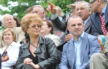 Шестнадцать мгновений из жизни заместителя мэра Ярославля Елены Новик. С фото
