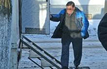 По улицам Ярославля ходит актер Роман Мадянов. С фото