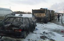 В Ярославской области водитель «четырнадцатой» сгорел после столкновения с КАМАЗом