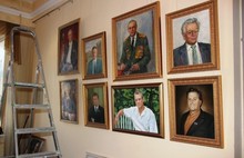 В мэрии города Ярославля выставят заслуженных и знаменитых людей. С фото