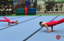 В Ярославле выступили сильнейшие акробаты страны. Фоторепортаж