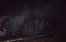 Во время пожара на заброшенной ферме в Ярославской области погиб бомж