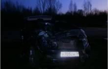 В Ярославской области 18-летний водитель «пятнадцатой» вылетел в кювет и врезался в дерево