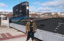 Ярославль оказал помощь одноименной подводной лодке (с фото)