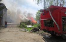 В Пошехонье сгорели пять хозяйственных построек