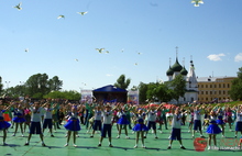 На стадионе «Спартаковец» в Ярославле прошло торжественное мероприятие, посвященное Дню города