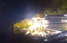 В Рыбинске ночью сгорел деревянный жилой дом