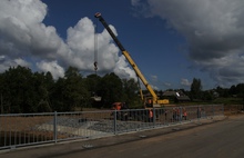 24 июля депутаты Ярославской областной думы проинспектировали строительство моста в Большесельском муниципальном районе