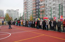 В Дзержинском районе Ярославля построили спортивную площадку на «депутатский миллион»