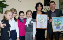 В Ярославле дети украсили жизнь пожилых больных
