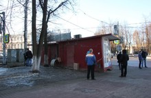В центре Ярославля сносят торговые павильоны