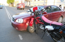 В Рыбинске «поцеловались» мотоцикл и иномарка