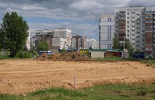 Автостоянка во дворе жилого дома в Брагино в Ярославле строиться не будет