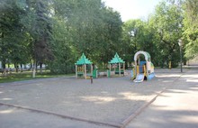 В Ярославле демонтируют детский городок на Первомайском бульваре