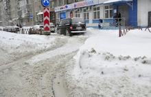 В Ярославле уборка снега перерастает в хроническую проблему. Фоторепортаж