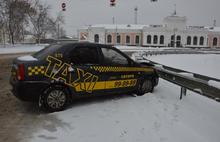 Снегопад. Первые снегоуборочные машины съемочная группа «YarNews.net» увидела после 16 часов