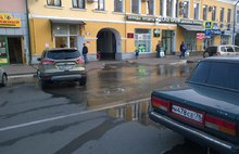 В Ярославле снова провалился асфальт посреди дороги