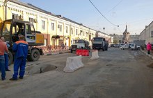 В Ярославле снова провалился асфальт посреди дороги