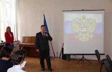 Юные жители Заволжского района получили паспорта в торжественной обстановке