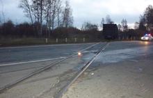 Ночью на дороге Ярославль-Рыбинск автомобиль врезался в поезд