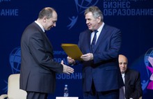 Ярославское правительство заключило с крупными предприятиями соглашения о социально-экономическом партнерстве