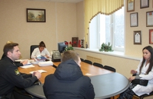 В Ярославле детская поликлиника № 5 отказалась лечить грудного и пятилетнего ребенка