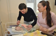 Из Ярославского областного перинатального центра выписалась мама с тройняшками