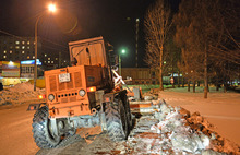 В выходные на уборку улиц и вывоз снега в Ярославле вышли сто единиц техники