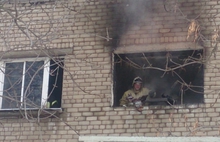 В Ярославле пожарные спасли молодую маму с младенцем