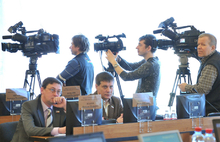 Первая телевизионная трансляция заседания муниципалитета Ярославля прошла  для депутатов почти незамеченной. Фоторепортаж
