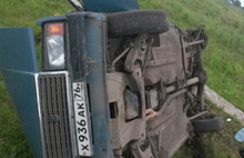 Под Ярославлем столкнулись легковушка и грузовик с прицепом