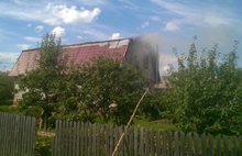 В Ярославле горел двухэтажный частный дом